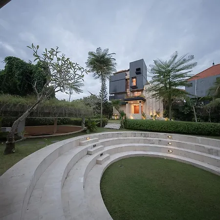 Padang Padang Inn