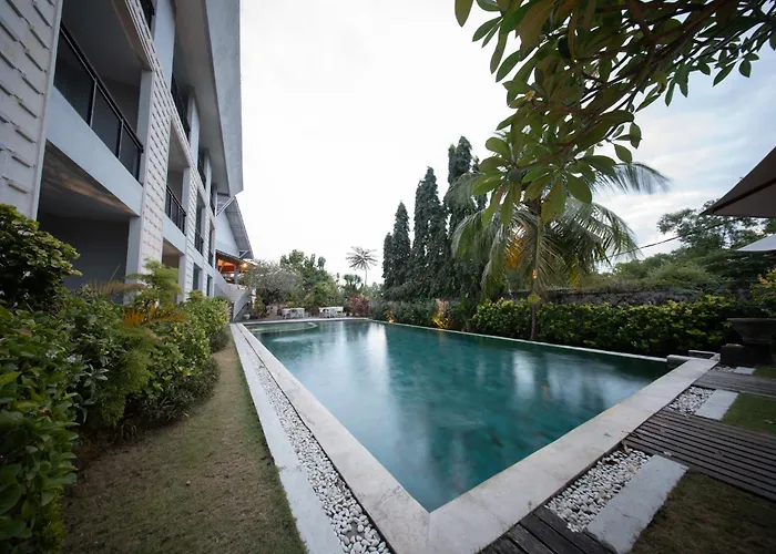 Padang Padang 3*