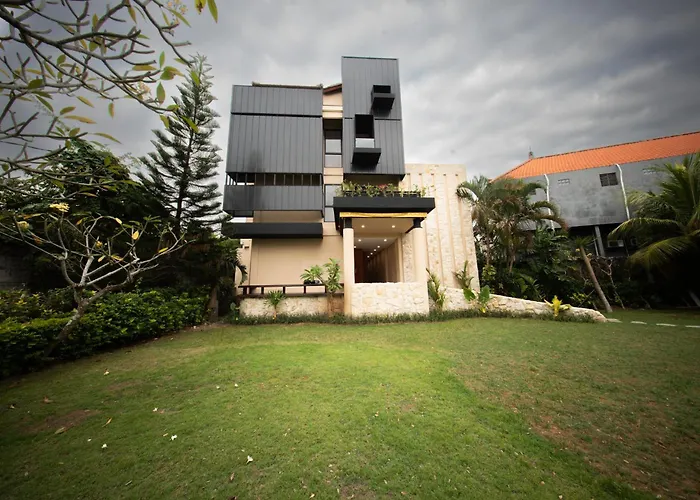 Padang Padang Hotel
