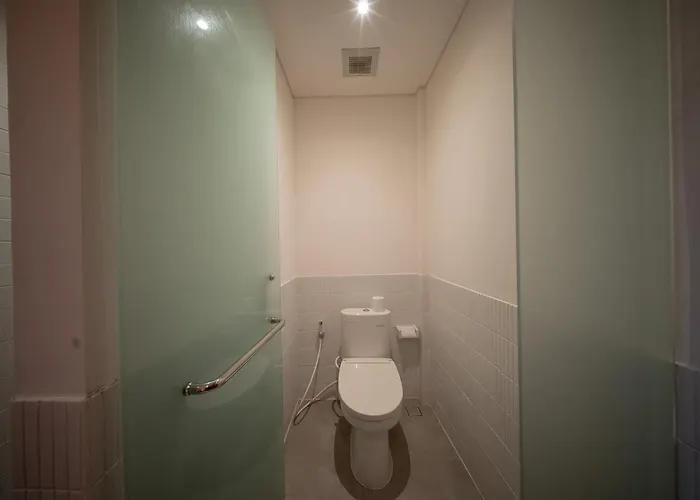 Padang Padang Hotel Uluwatu