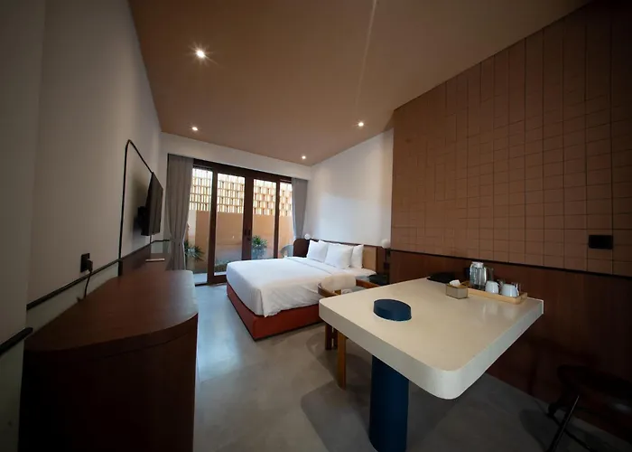 Padang Padang 3*